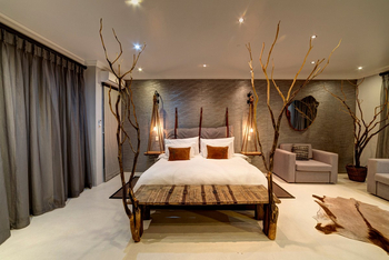 Naankuse @ Utopia: Doppelbett