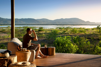 Nyamatusi Camp Nyamatusi Camp: Terasse Ausblick Wildnis