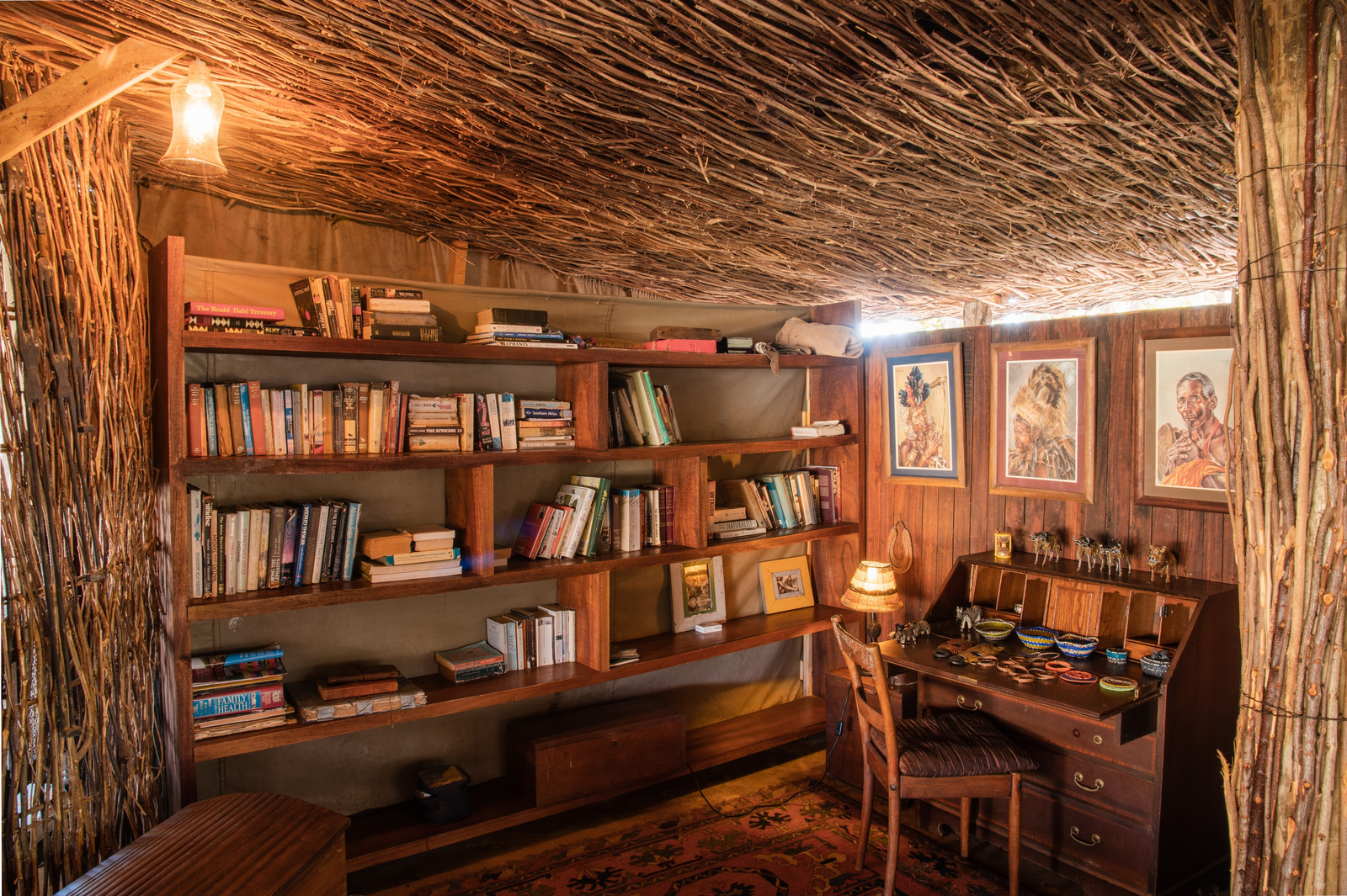 Speke's Camp Speke's Camp: Bibliothek