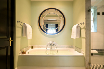 The Royal Livingstone: Deluxe Room Bad