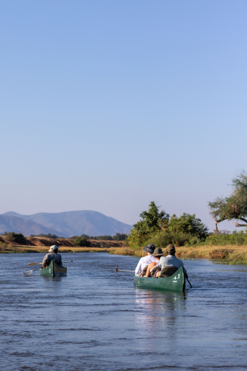 Time + Tide Chongwe Camp: Kanusafari