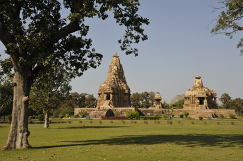 Khajuraho: Kandariya-Mahadev- und Devi-Jagadambi-Tempel