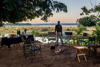 Chula Island Camp Chula Island Camp: Frühstücksbuffet am Lagerfeuer