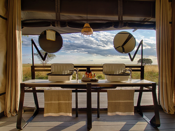 King Lewanika Lodge: Doppelwaschbecken