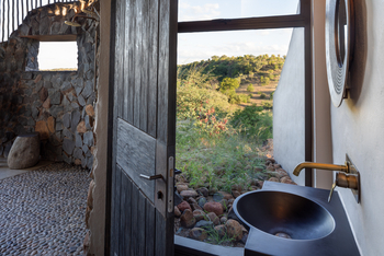 Mashatu Euphorbia Villas Mashatu Euphorbia Villas: Waschbecken im WC