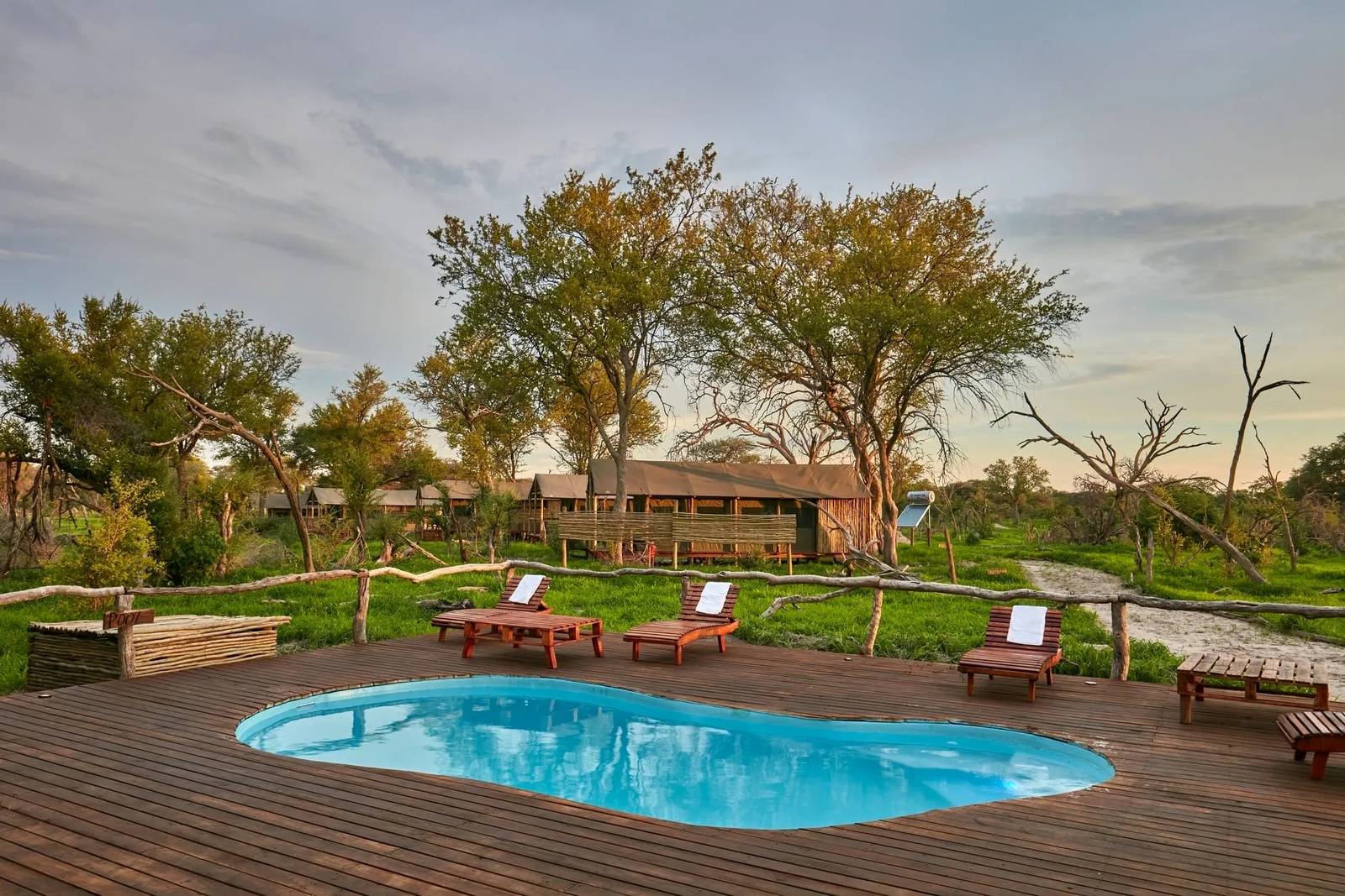 Mogogelo Camp Mogogelo Camp: Pool Deck