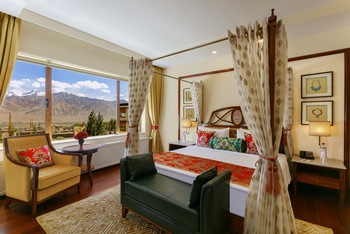 The Grand Dragon Hotel: Luxury Suite