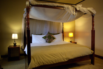 Five Volcanoes Boutique Hotel: Doppelbett