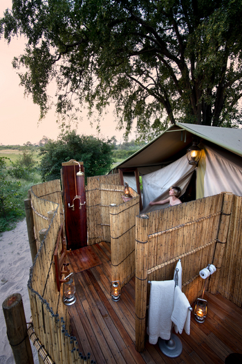 Selinda Explorers Camp Selinda Explorers Camp: Open-air Shower