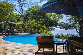 Mkulumadzi Lodge: Am Pool