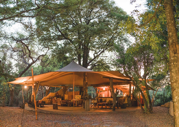 Musekese Camp Musekese Camp: Hauptzelt